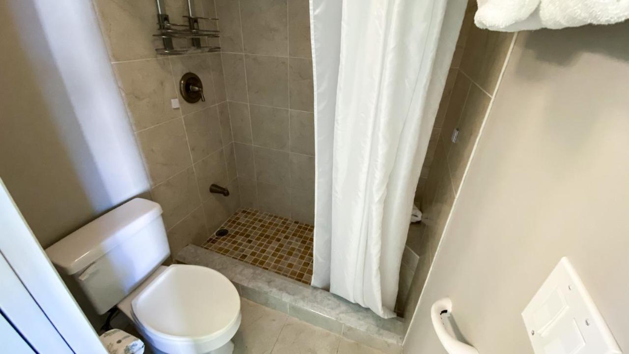 The Makai Suite At The Waikiki Banyan Χονολουλού Εξωτερικό φωτογραφία