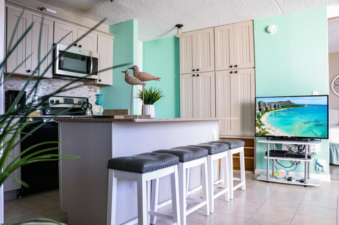 The Makai Suite At The Waikiki Banyan Χονολουλού Εξωτερικό φωτογραφία